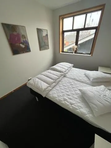 Folsted - Vaerelse 105 Fri Parkering