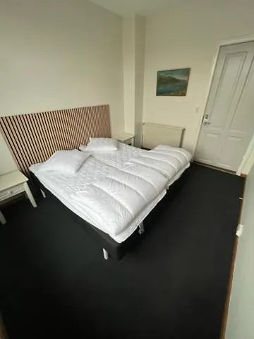 Folsted - Vaerelse 105 Fri Parkering Hotel Cápsula